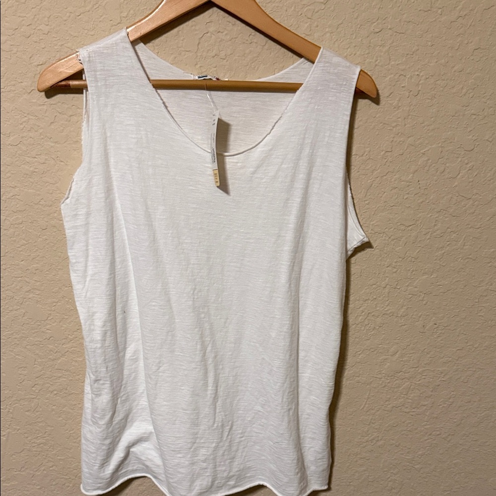 Patchington White Scoop Neck Tank